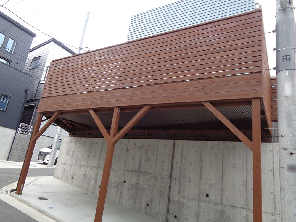 神奈川県茅ヶ崎市の車庫上・ガレージウッドデッキ施工例2