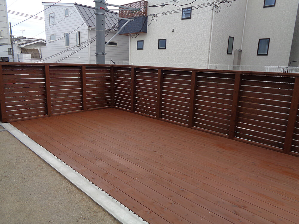 神奈川県茅ヶ崎市の車庫上・ガレージウッドデッキ施工例6
