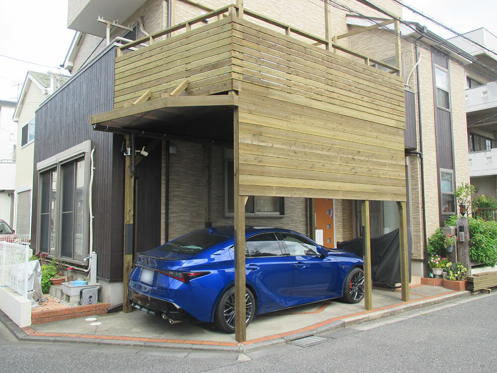 車庫上ウッドデッキ