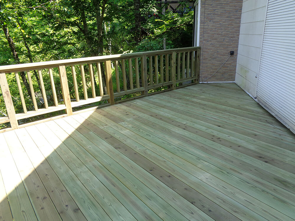 静岡県熱海市の傾斜地ウッドデッキ施工例7