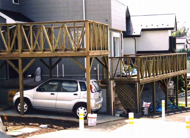 東京都町田市の傾斜地・ハイデッキウッドデッキ施工例3