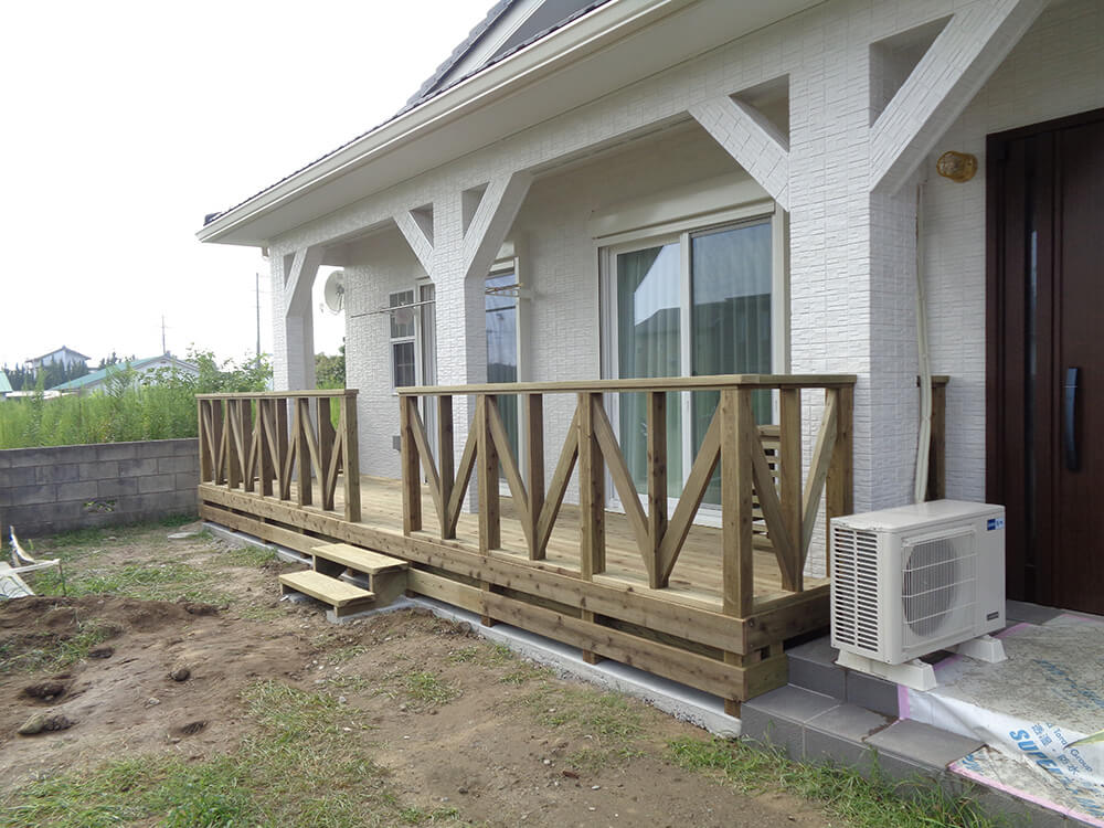 千葉県館山市 庭 ウッドデッキ2