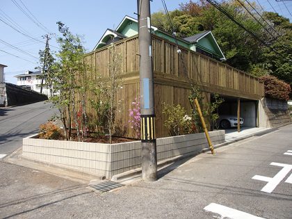 神奈川県横浜市栄区の車庫上・ガレージウッドデッキ施工例