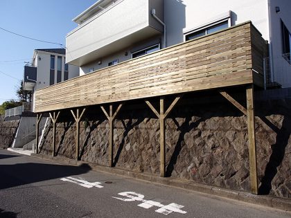 東京都町田市の傾斜地・ハイデッキウッドデッキ施工例