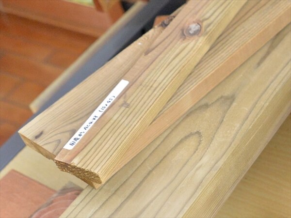ウッドデッキ　使用木材