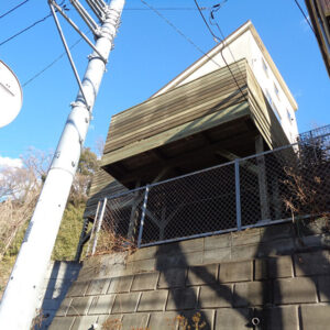 神奈川県藤沢市　傾斜地ウッドデッキ