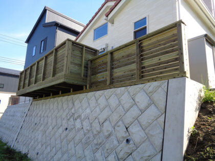 神奈川県綾瀬市 庭ウッドデッキ施工